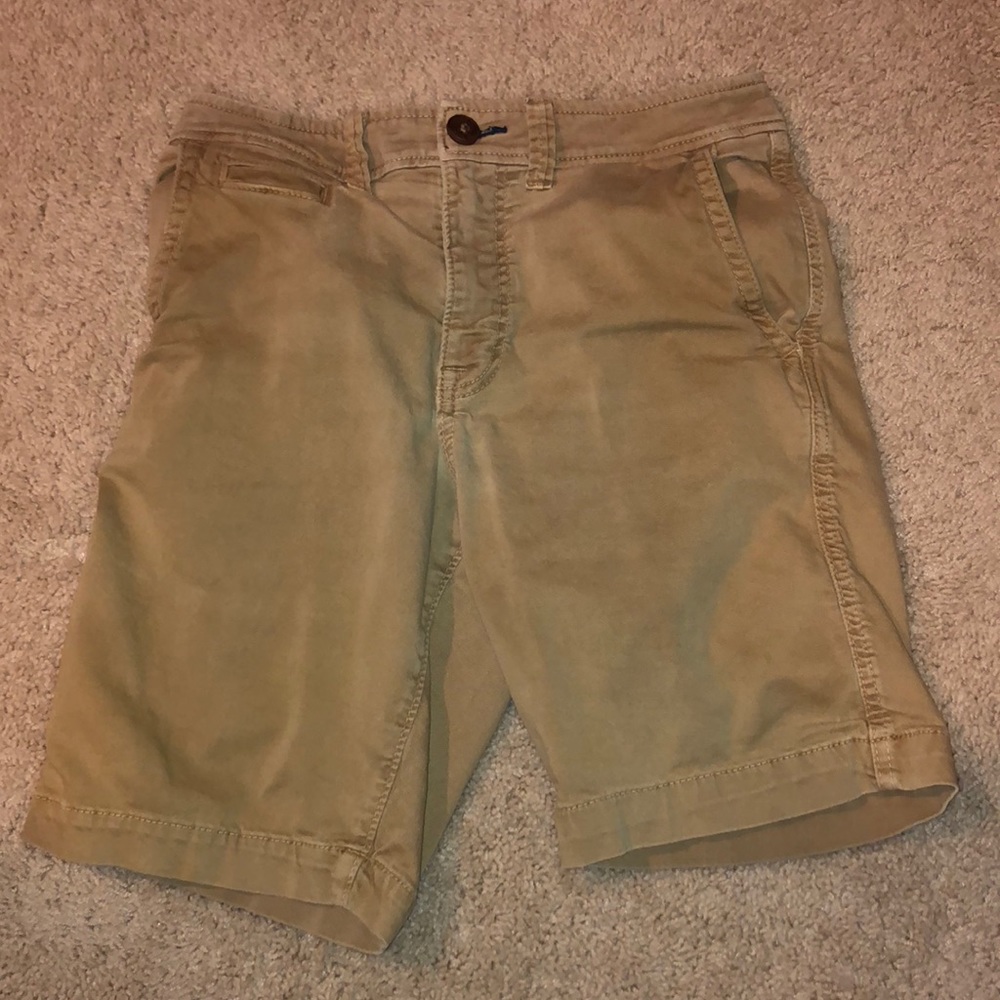 American Eagle khaki short